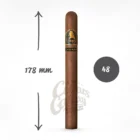 Ένα Ultra-Premium πούρο από την σειρά Winston Churchill The Late Hour της Davidoff. Τα πούρα παρασκευάζονται στον Άγιο Δομίνικο.