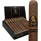 Ένα Ultra-Premium πούρο από την σειρά Winston Churchill The Late Hour της Davidoff. Τα πούρα παρασκευάζονται στον Άγιο Δομίνικο.