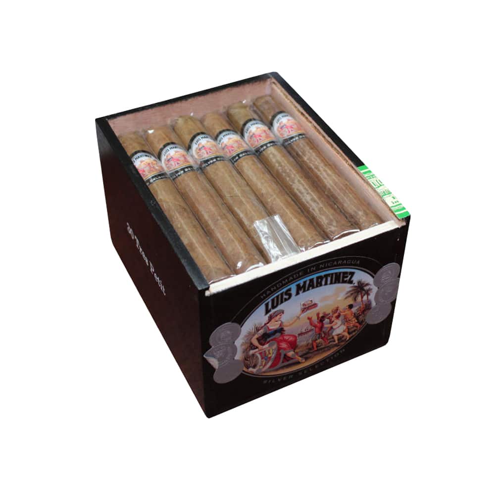 Tres Petit Corona, πούρα μέσα σε ξύλινο μαύρο κουτί