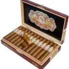 Robusto No 1 πούρο ρομπούστο μήκος 133 χιλιοστά διάμετρος 52 χιλιοστά Νικαράγουας μέσα στο ξύλινο κουτί τους