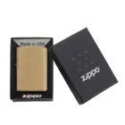 Classic Brushed Brass Αναπτήρας μεταλλικός γυαλιστερός κιτρινωπό χρώμα μέσα στο μαύρο κουτί του