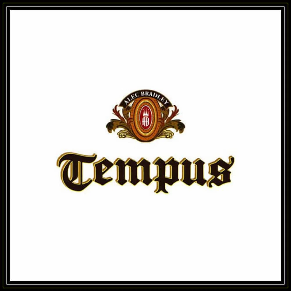 λογότυπο λευκό αναγράφει alec bradley tempus