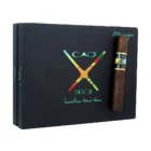 CAO - Bx3 ( Brazilian Times Three) Robusto πούρο, πάνω στο ξύλινο μαύρο κουτί του