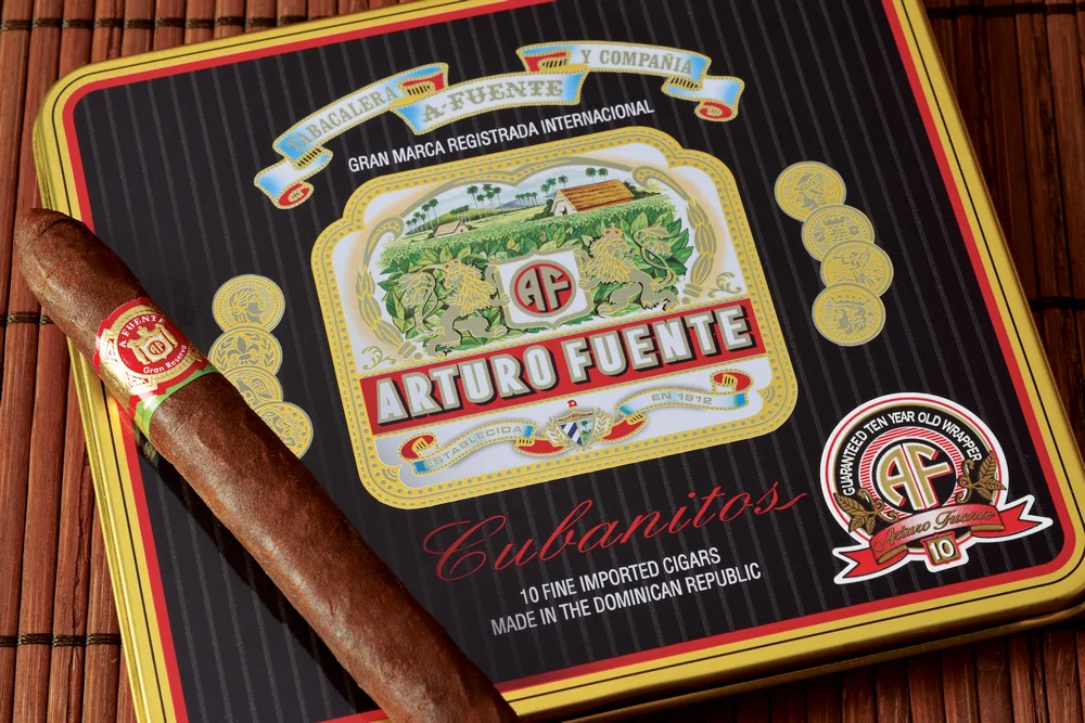 ARTURO FUENTE - Cubanitos Tin 10's διαφημιστικό εξώφυλλο