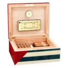 Ο Adorini Cuba Te Amo Medium Deluxe είναι ένας φόρος τιμής στην κουλτούρα του πούρου και στην ατμόσφαιρα της παλιάς Αβάνας.
