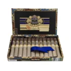 Το PDR Serie Privada Maduro SP‑52 είναι ένα premium χειροποίητο πούρο από τη Δομινικανή Δημοκρατία, μέρος της καταξιωμένης σειράς A. Flores 1975.