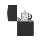Ο Zippo Classic Black Matte 218 είναι ένα διαχρονικό αξεσουάρ με αναγνωρίσιμο μαύρο ματ φινίρισμα που εκπέμπει στυλ και απλότητα.