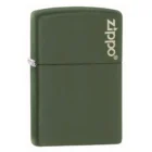 Ο Zippo Classic Green Matte είναι ένα διαχρονικό αξεσουάρ με αναγνωρίσιμο πράσινο ματ φινίρισμα που εκπέμπει στυλ και απλότητα.
