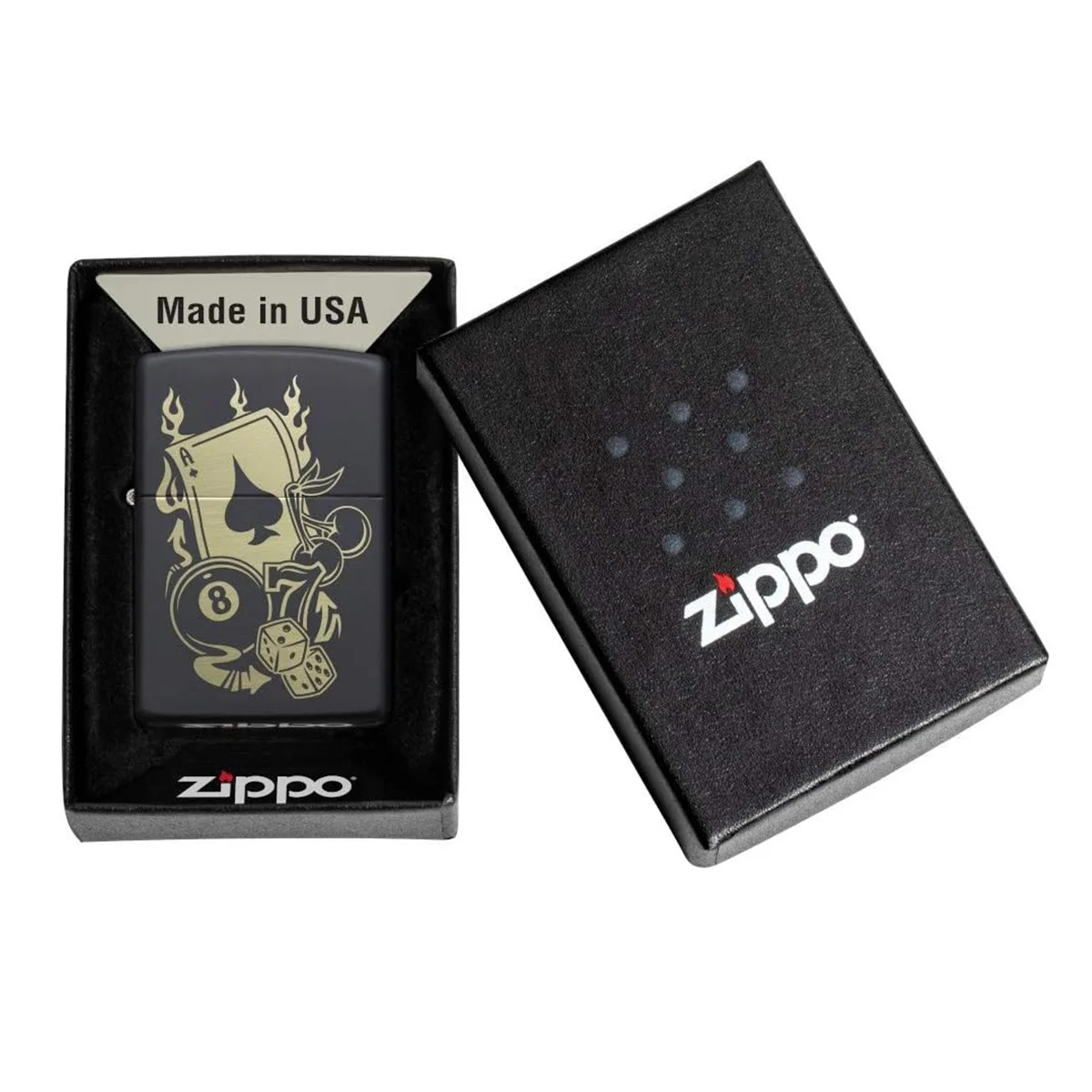 Ο Zippo Gambling Design είναι ένας αυθεντικός αναπτήρας Zippo με ξεχωριστή συλλεκτική αισθητική, εμπνευσμένη από τον κόσμο της τύχης και του παιχνιδιού.