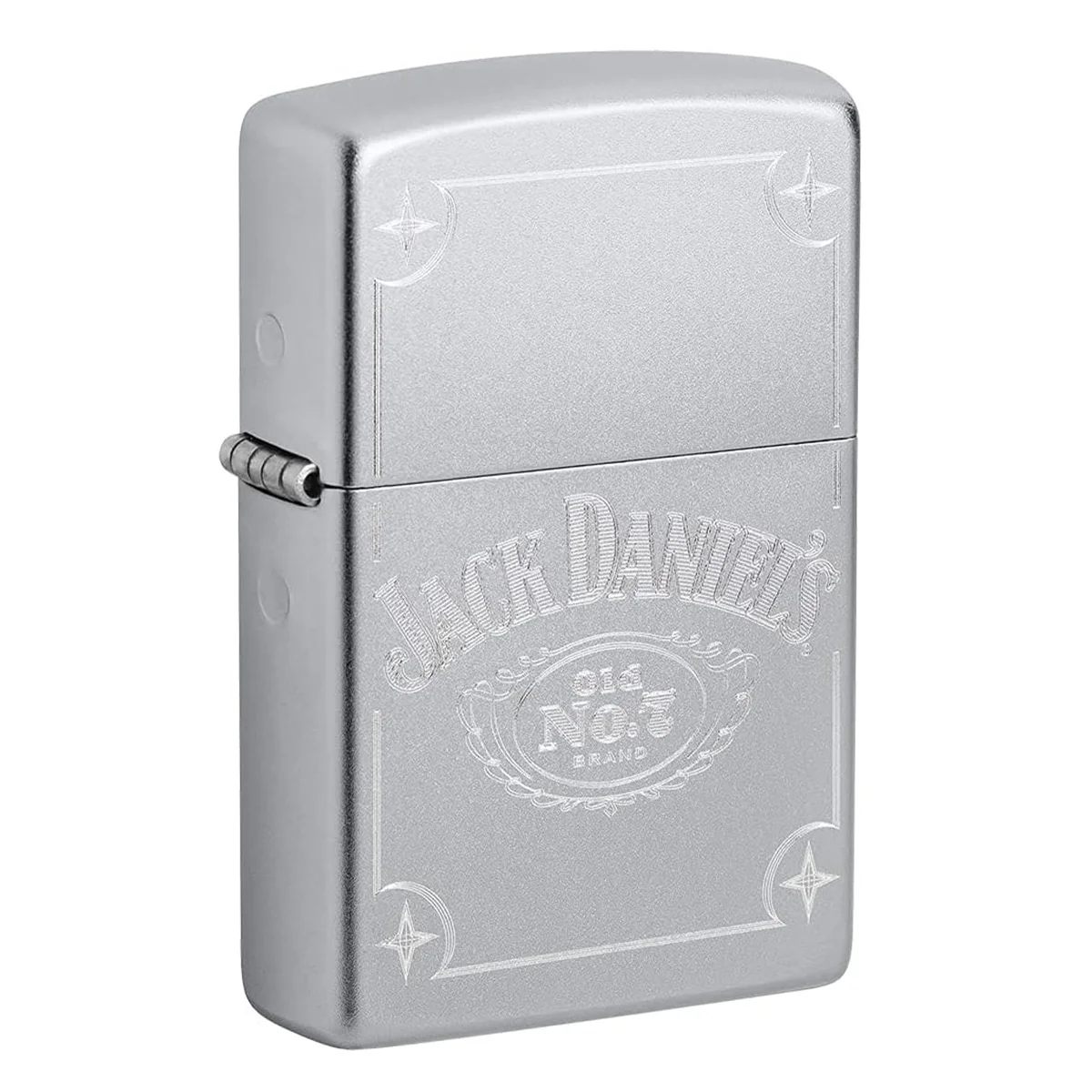 Zippo με το εμβληματικό στυλ του Jack Daniel’s “Old No. 7”. Ένας αναπτήρας με την παράδοση της μαύρης ετικέτας και έναν elegant χαρακτήρα.