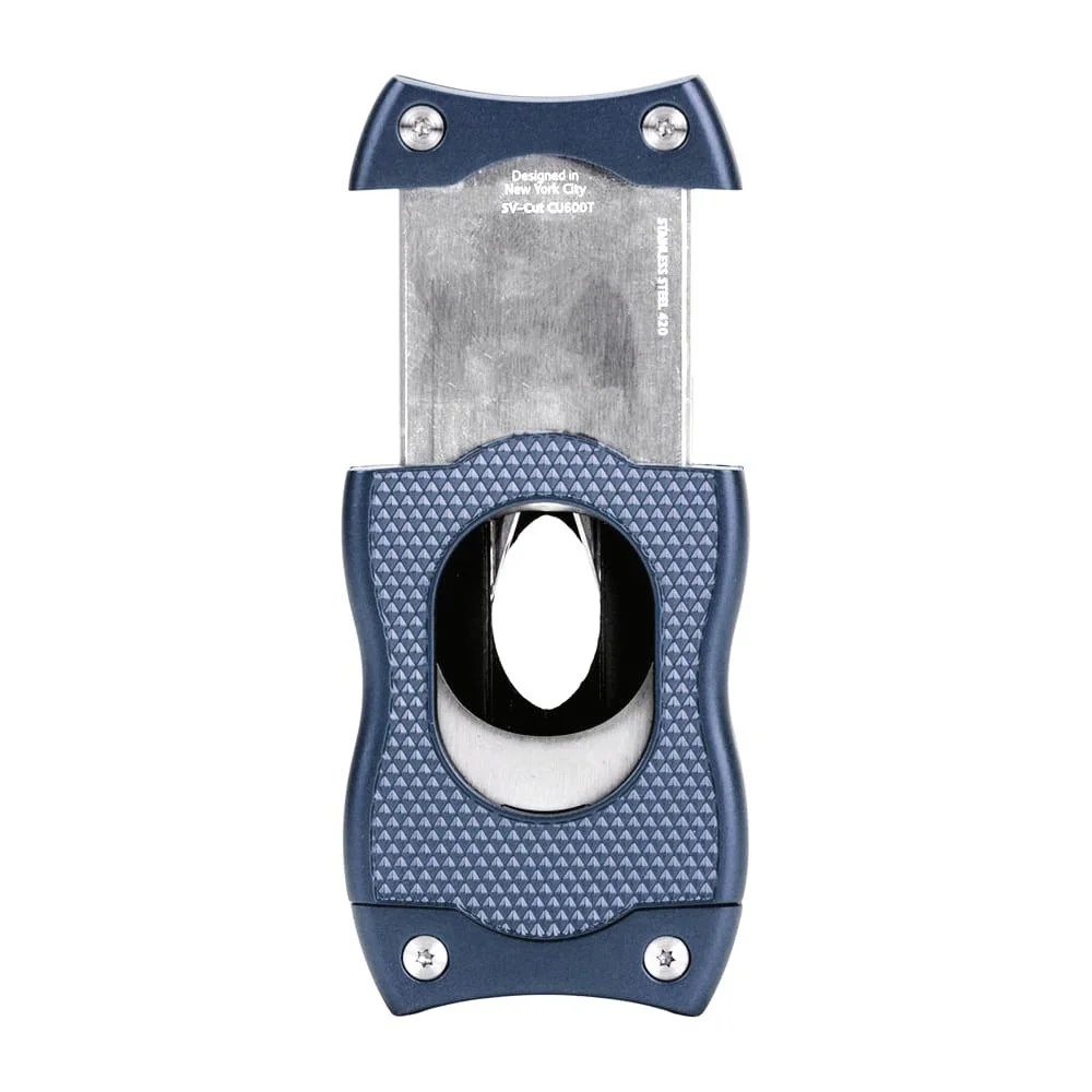 Ο κόφτης SV-Cut Cigar Cutter είναι ένας συνδυασμός δύο σε ένα από τους δημοφιλείς κόφτες Colibri V-Cut και S-Cut Cigar Cutters.