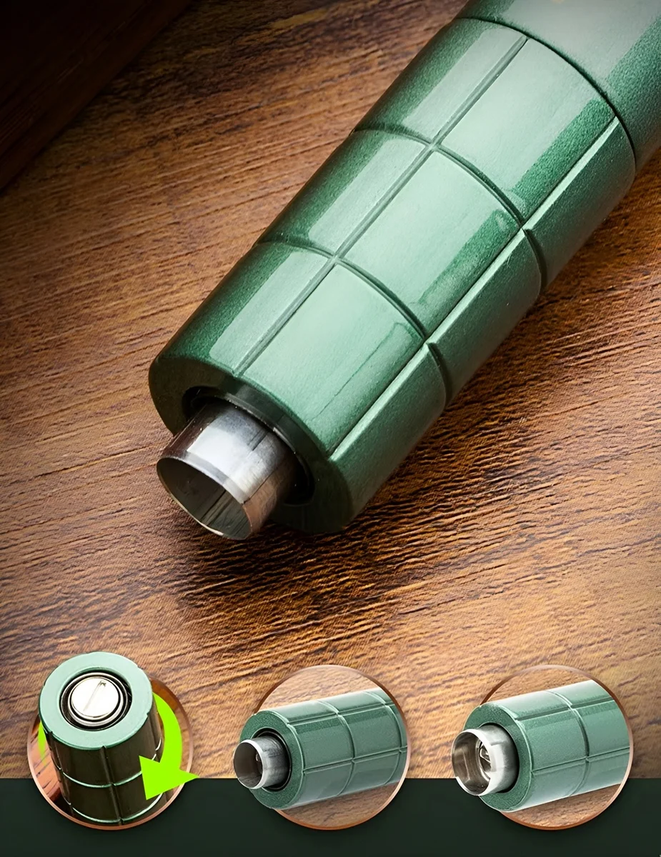 Μεταλλικός κόπτης πούρων δύο διαμέτρων bullet από ανοξείδωτο ατσάλι σε πράσινο χρώμα. Χρησιμοποιείται ως μπρελόκ για να το έχετε πάντα μαζί σας.