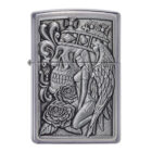 Ο Zippo Skull & Angel Emblem (49442) ξεχωρίζει με το εντυπωσιακό του σχέδιο, συνδυάζοντας gothic στοιχεία με μοντέρνα αισθητική.